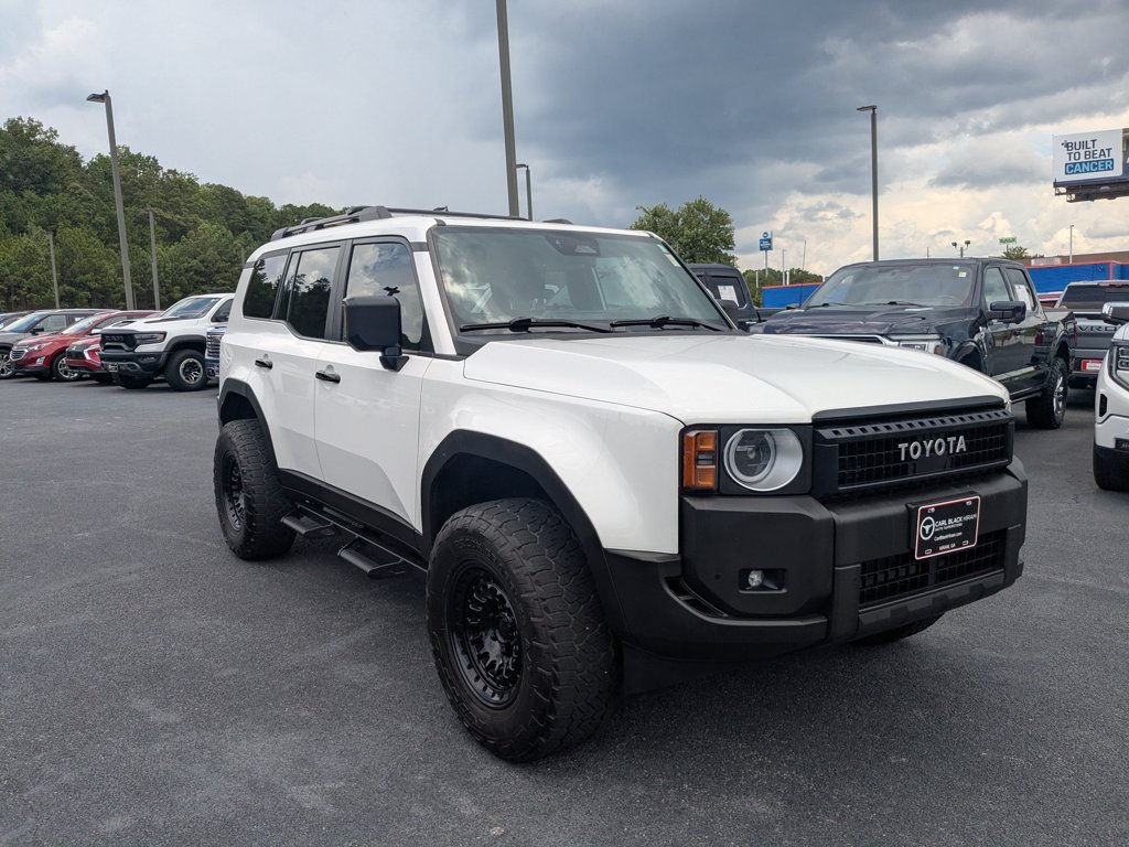 Used 2024  Toyota 1958 image 3