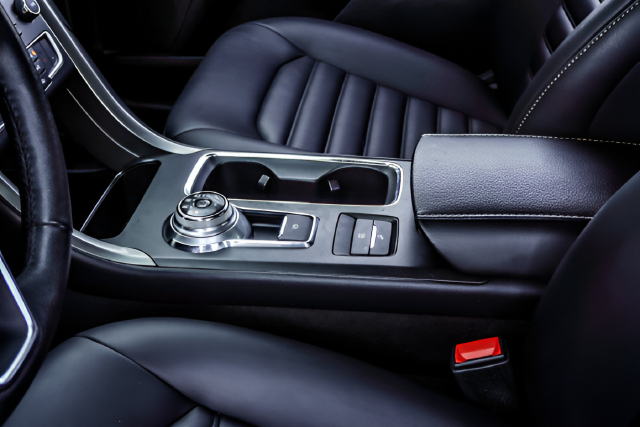 Used 2019 Blue Ford SEL image 14