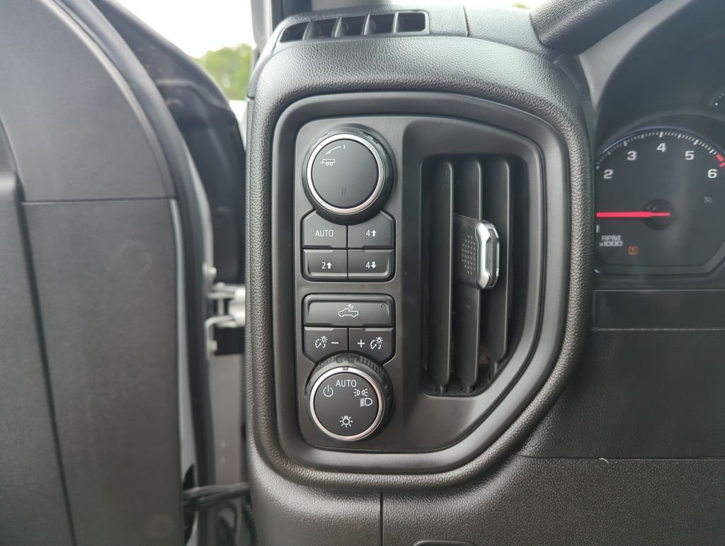 Used 2021 Silver Chevrolet Custom Trail Boss image 19