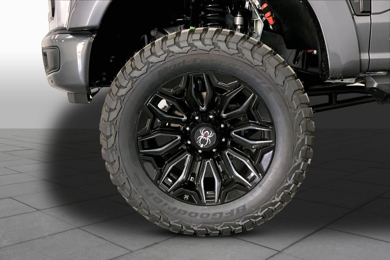 New 2026 Carbonized Gray Metallic Ford F-250® Lariat® image 9