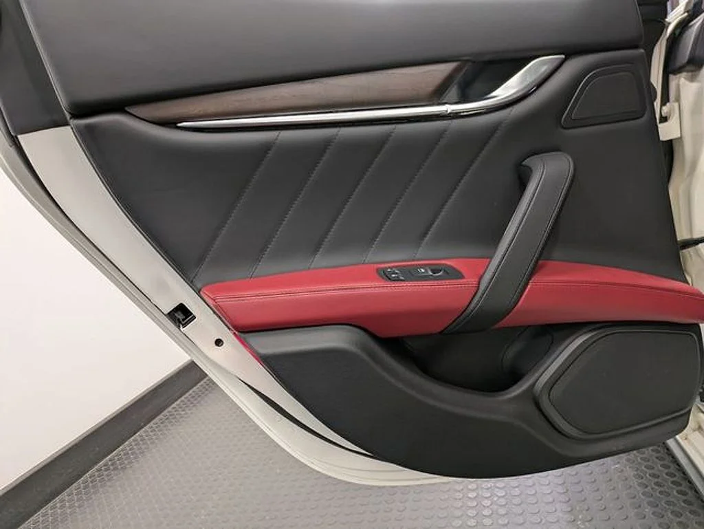 Used 2019  Maserati  image 22