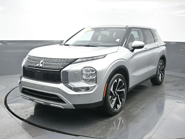 2024 Mitsubishi Outlander SE RALLIART S-AWC's photo