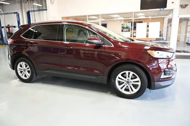Used 2020 Red Ford SEL image 7