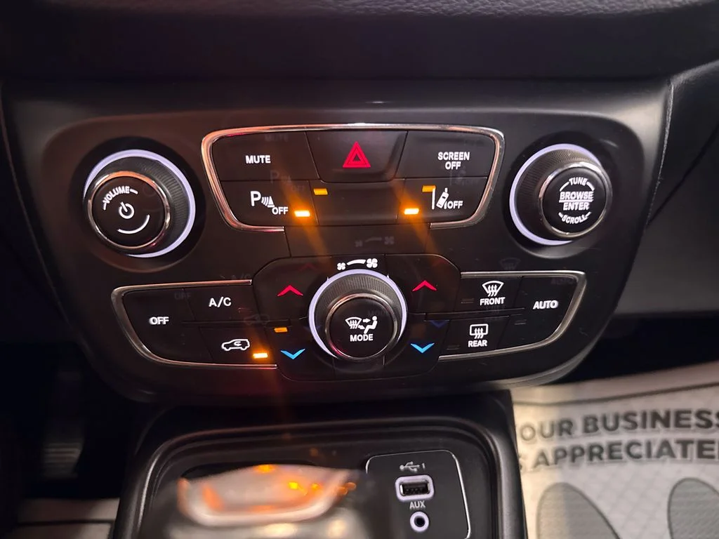 Used 2021 Red Jeep Trailhawk image 18
