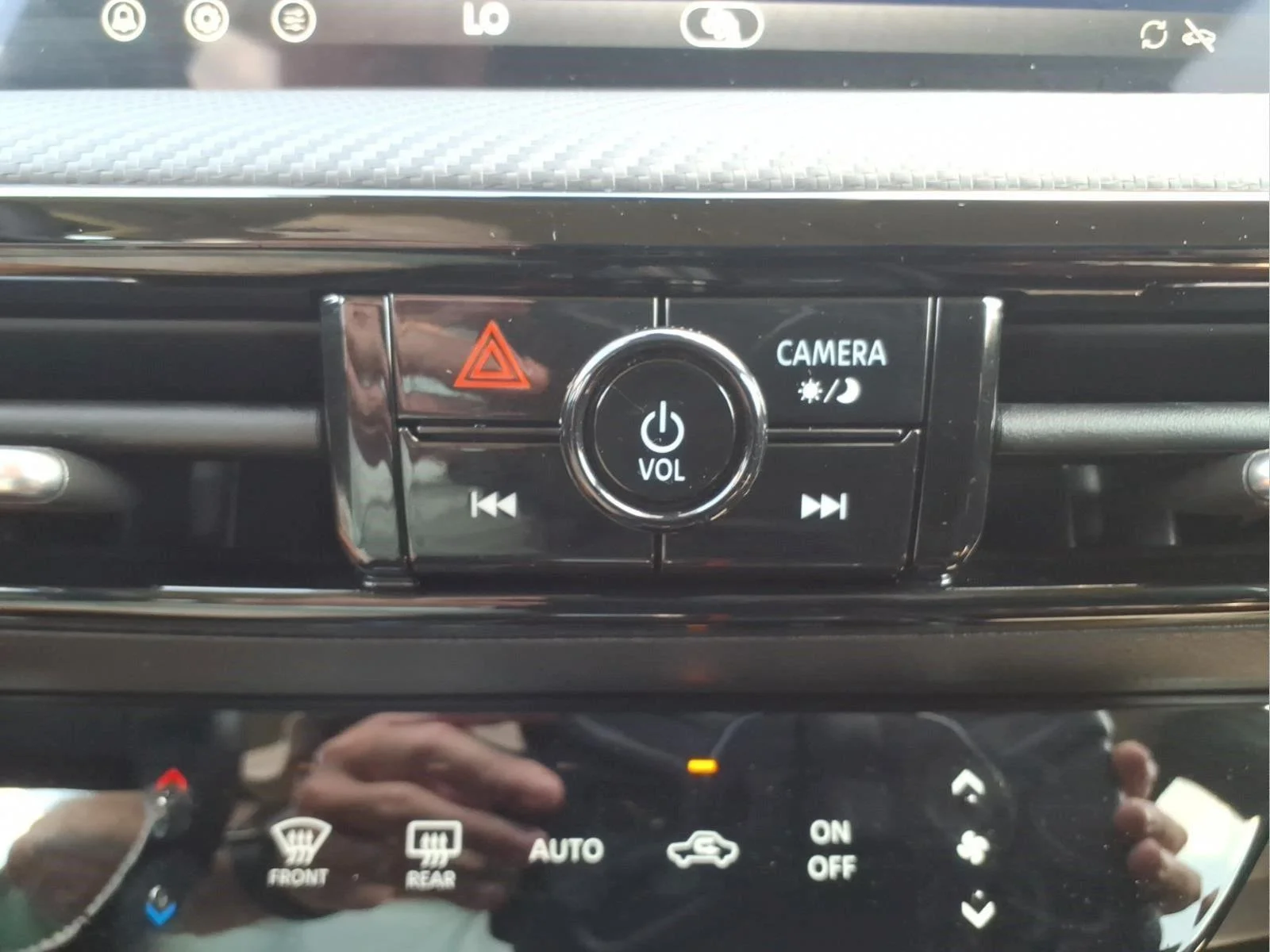 Used 2026 Super Black Nissan SR image 26