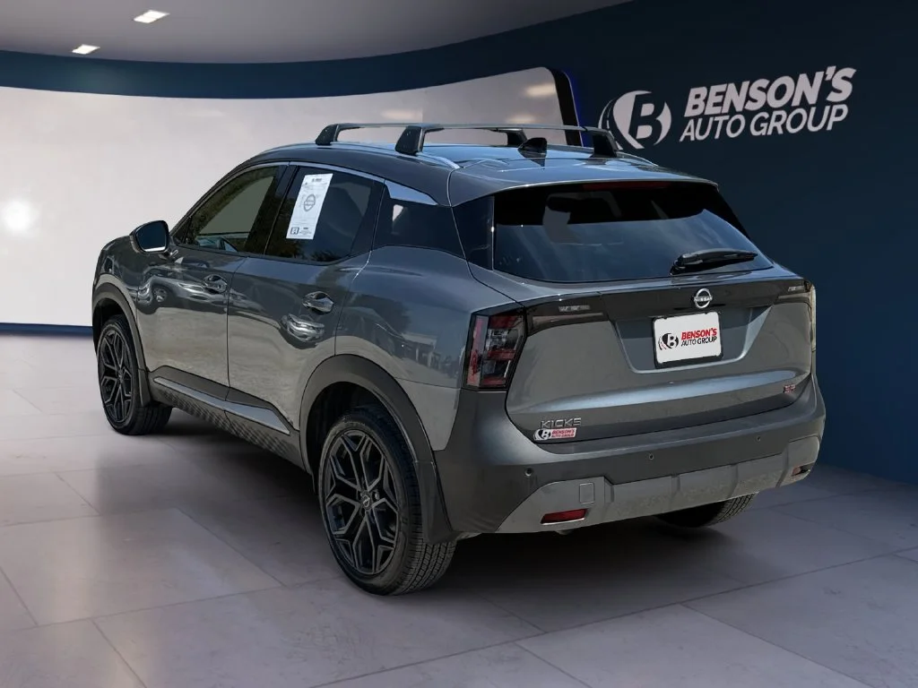 Used 2026 Gray Nissan SR image 3
