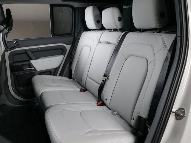 New 2026 Borasco Grey Land Rover X-Dynamic SE image 5