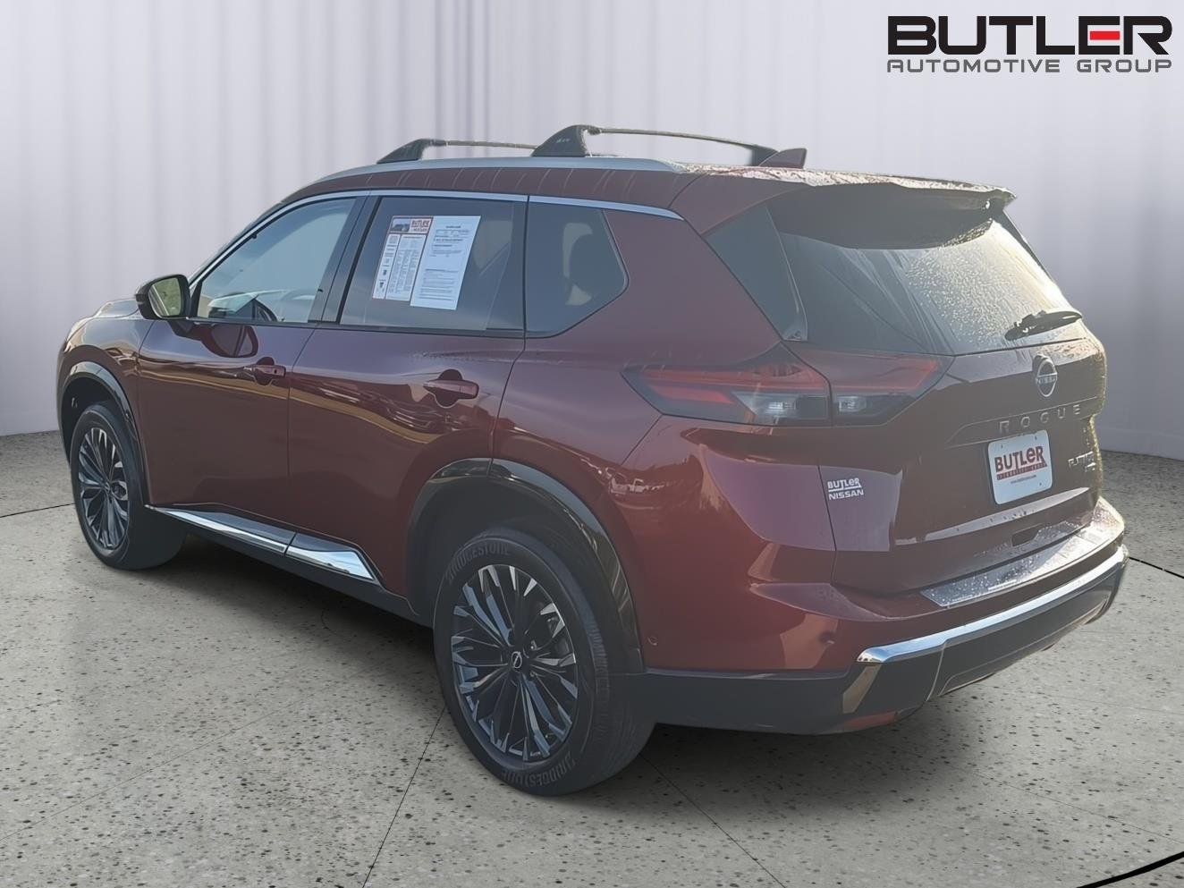 Used 2026 Scarlet Ember Tintcoat Nissan Platinum image 4