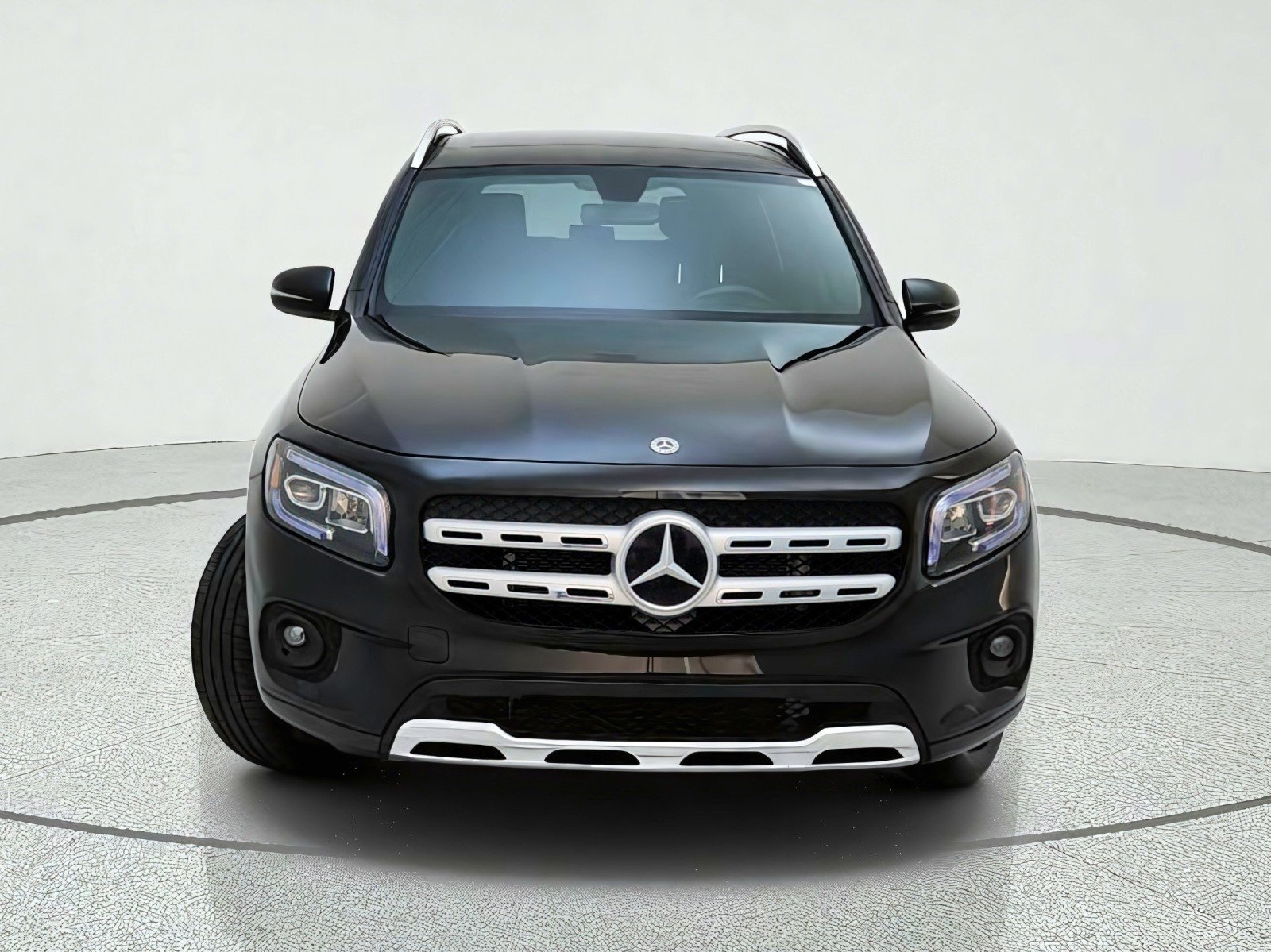 Used 2023 Night Black Mercedes-Benz GLB 250 image 3