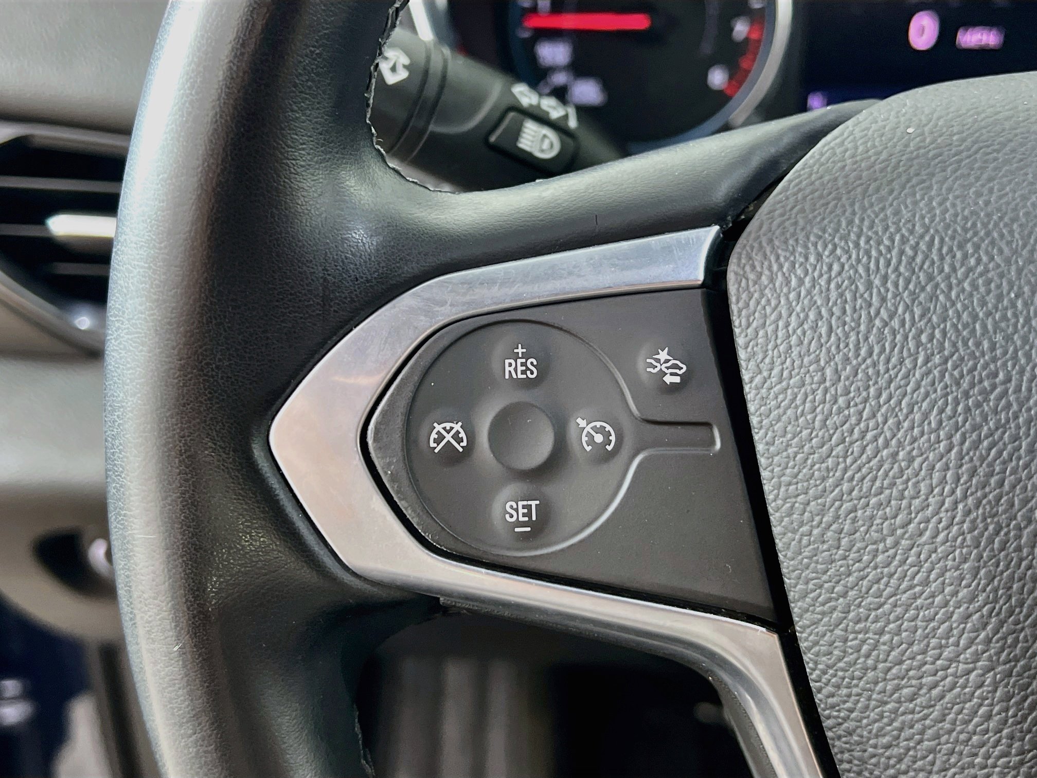 Used 2023 Northsky Blue Metallic Chevrolet LT CLOTH image 13