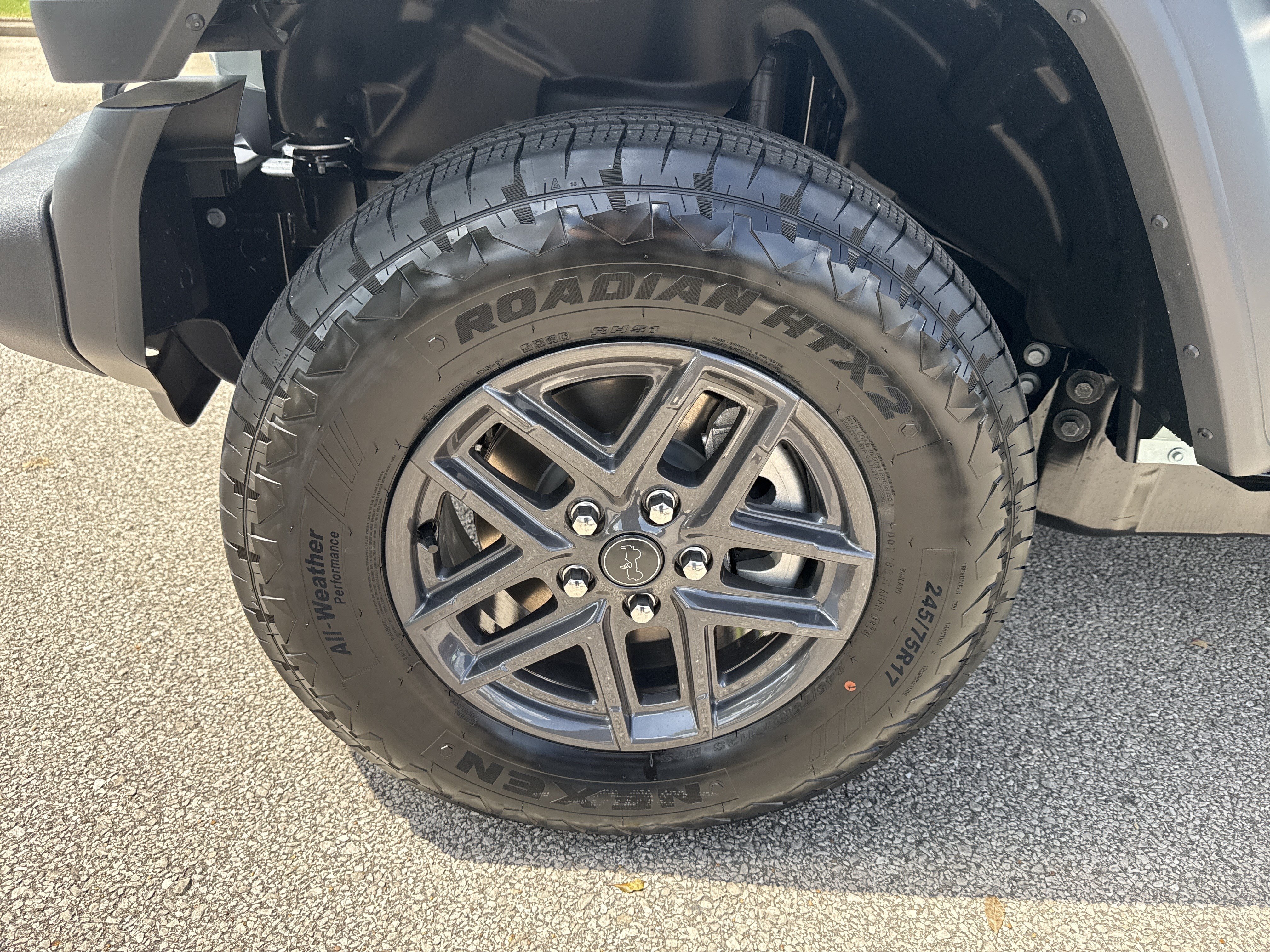 New 2026 Earl Clearcoat Jeep Sport S image 12