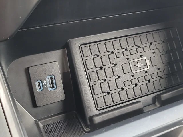 Used 2024 Silver Ford XLT image 28