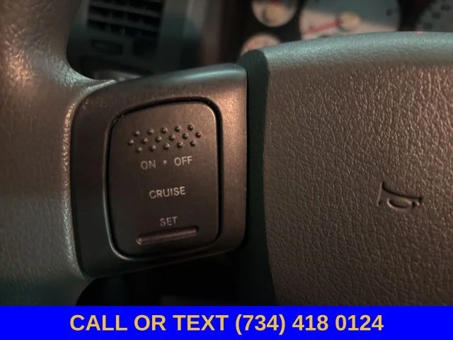 Used 2006 Brilliant Black Crystal Pearl Dodge SLT image 25