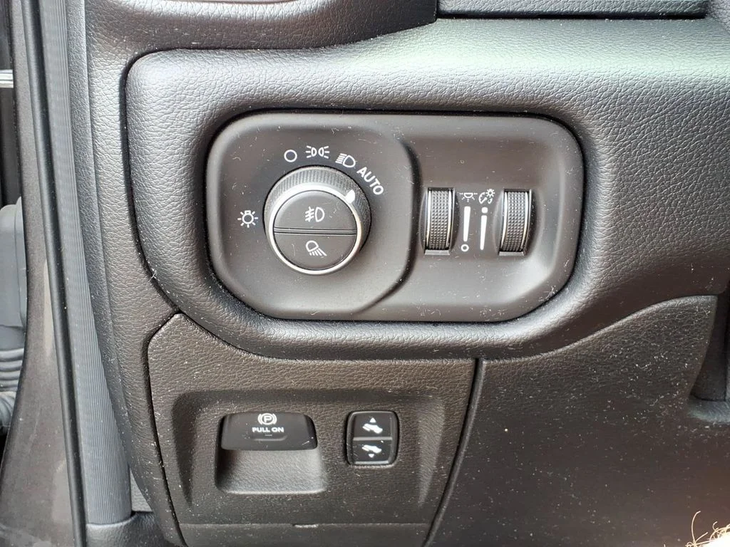 Used 2019 Gray Ram Laramie image 27