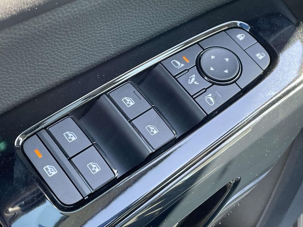 New 2026 Gun Metallic Nissan Platinum image 18