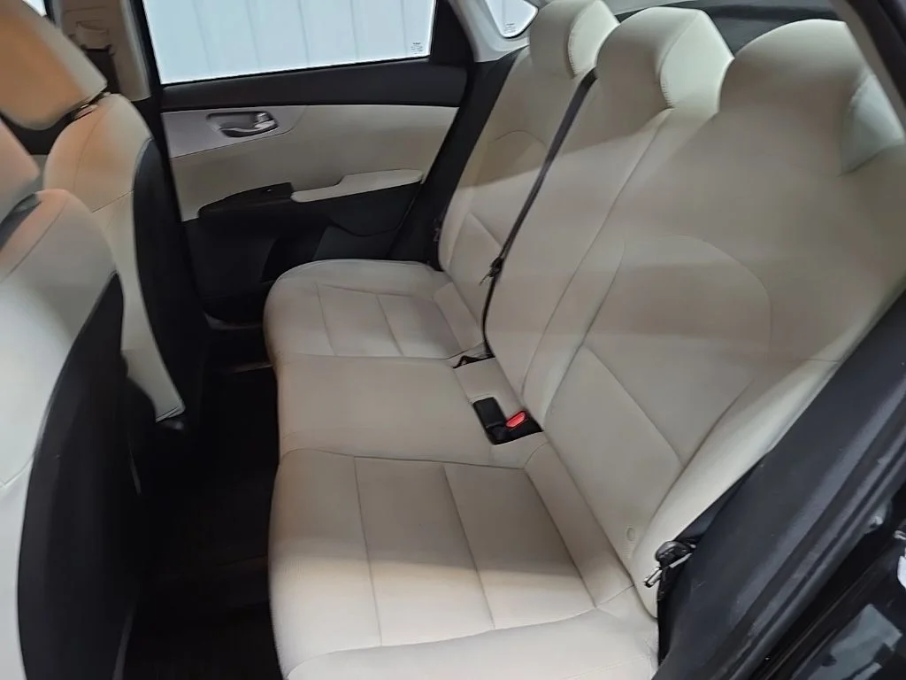 Used 2023 Aurora Black Kia LXS image 31