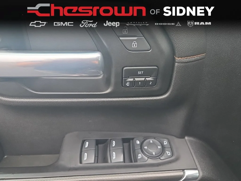 Used 2020 ONYX BLACK GMC AT4 image 29