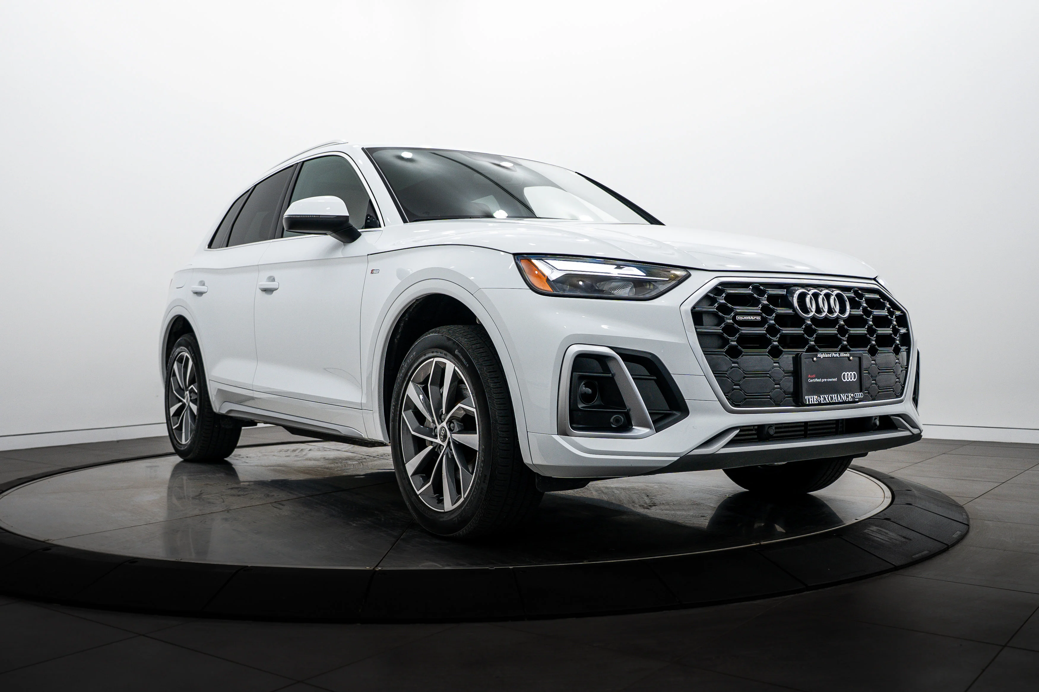 2023 Audi Q5 45 Premium's photo
