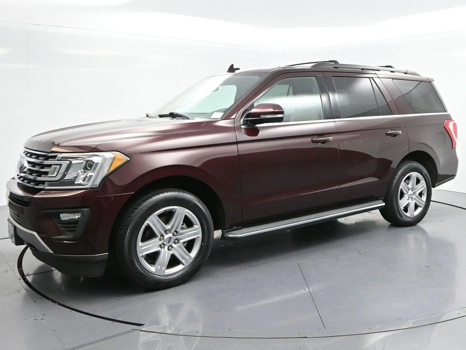 Used 2020 Burgundy Velvet Metallic Tinted Clearcoat Ford XLT image 4