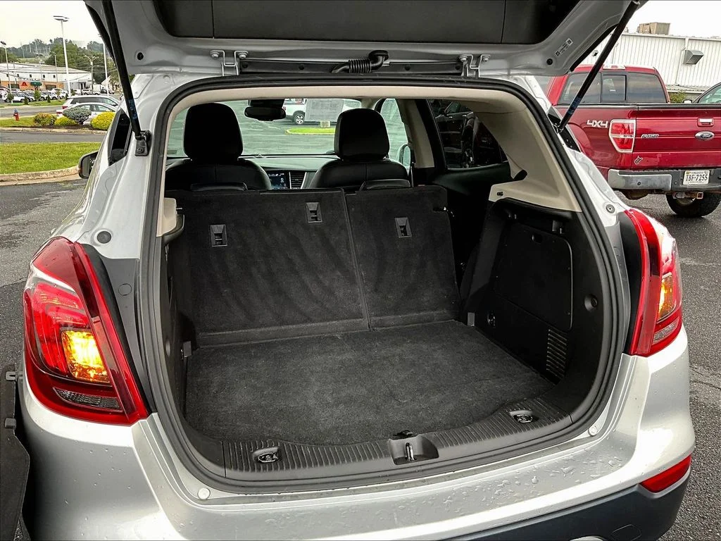 Used 2019 Quicksilver Metallic Buick Preferred image 8