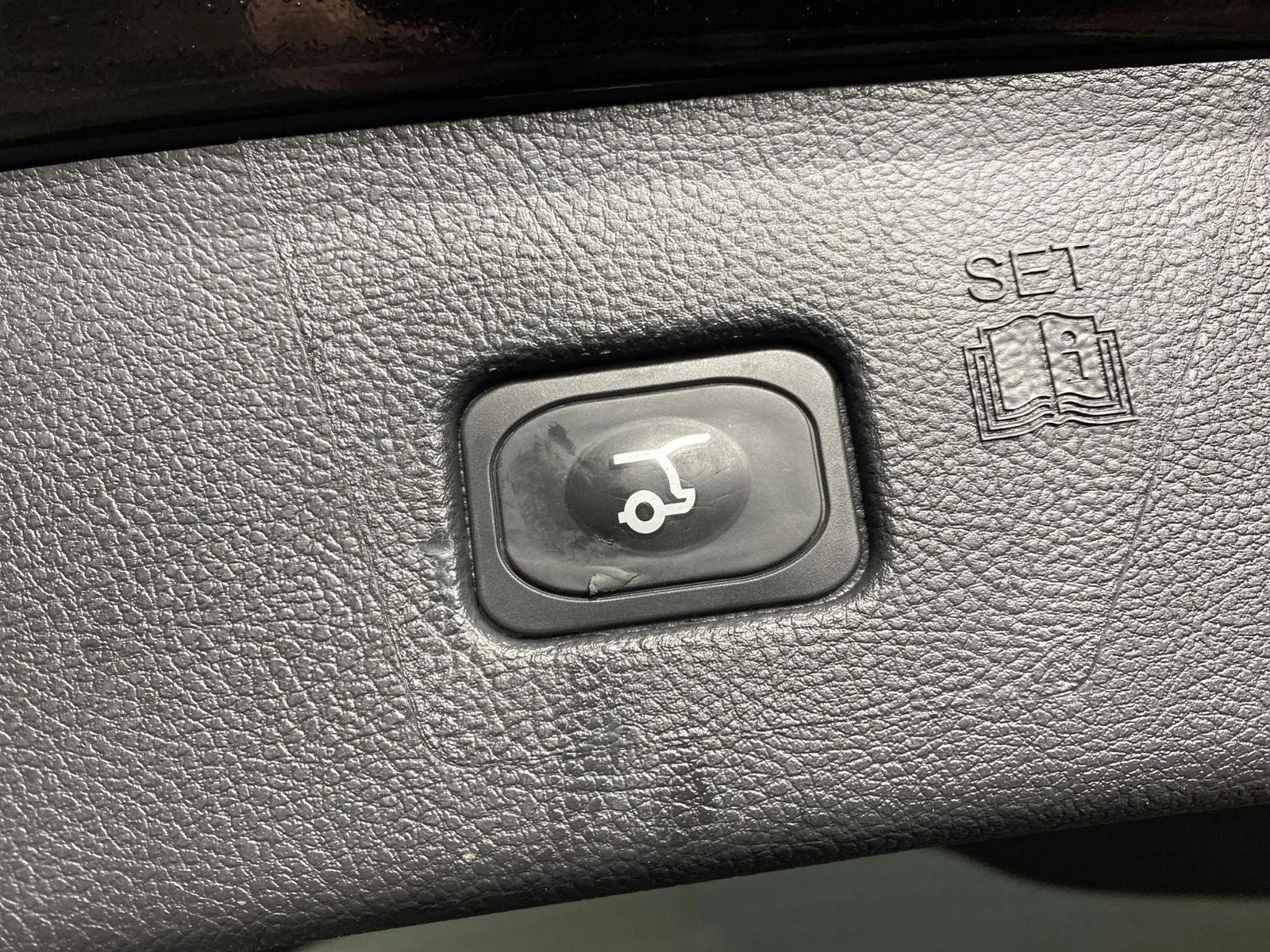 Used 2024 Agate Black Ford SEL image 27