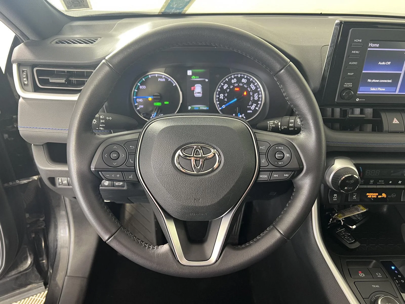 Used 2022 Midnight Black Metallic Toyota Hybrid SE image 15