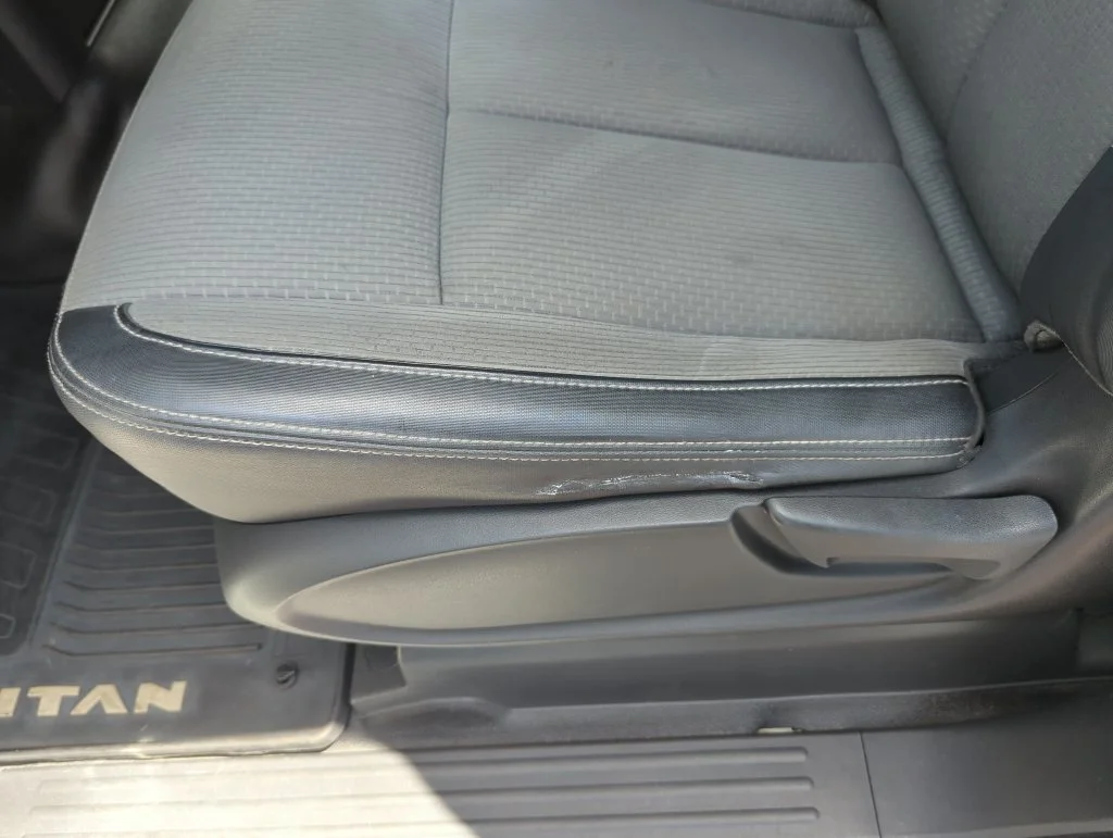 Used 2019 White Nissan S image 26