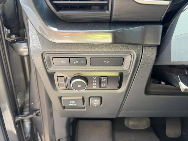 Used 2023 Gray Ford XLT image 14