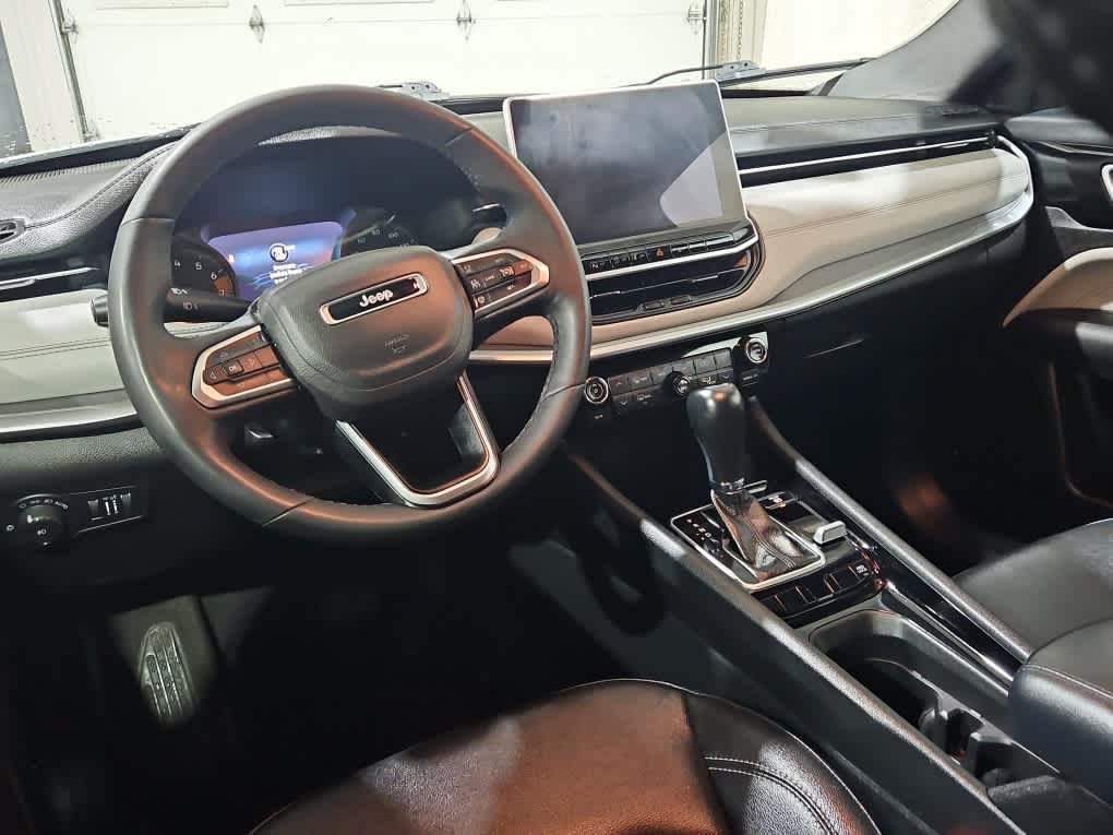 2025 Jeep Compass Limited - Photo 13