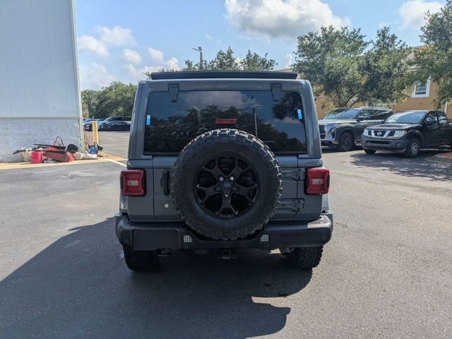 Used 2019 Gray Jeep Unlimited Sahara image 4
