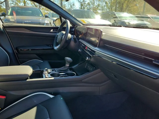 New 2026 Wolf Gray Kia GT-Line FWD image 31