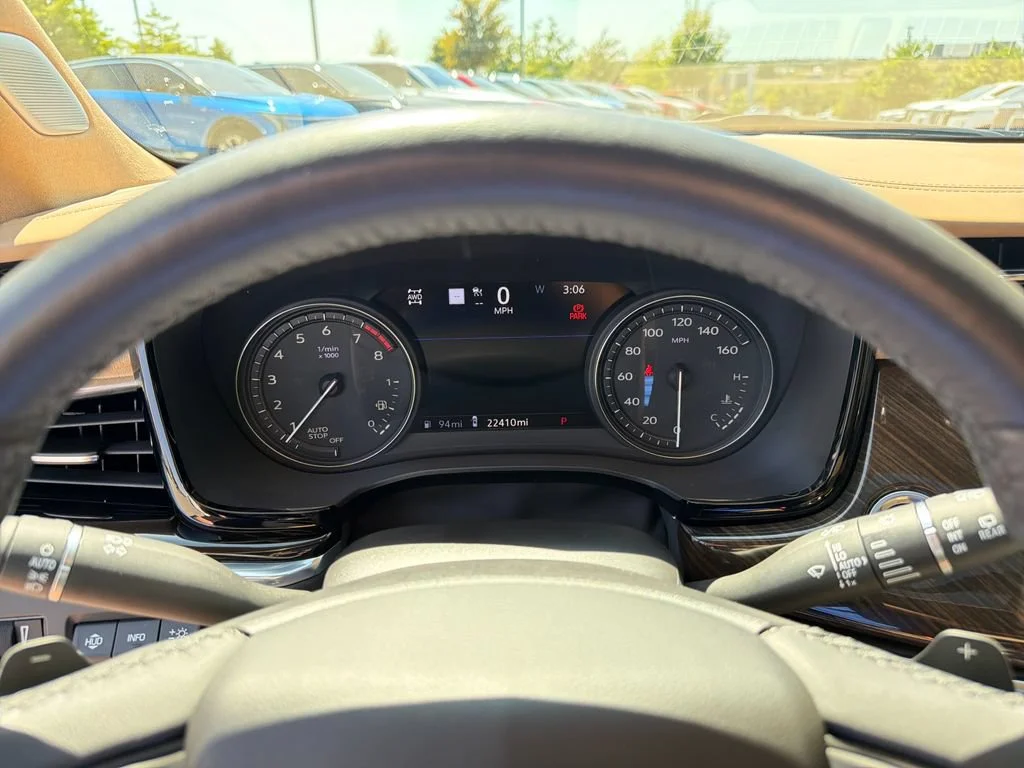 Used 2020 CRYSTAL WHITE TRICOAT Cadillac AWD Premium Luxury image 22