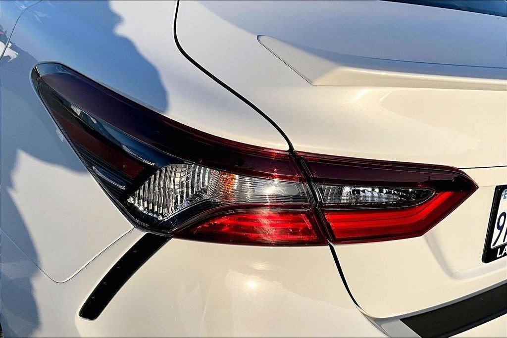 Used 2022 Ice Edge Toyota SE image 21