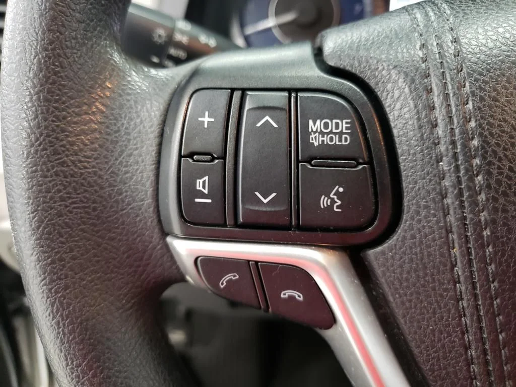 Used 2020 Celestial Silver Metallic Toyota LE image 21