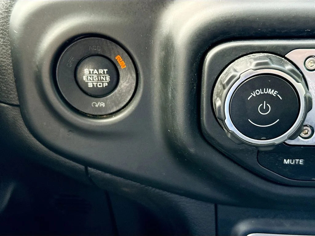 Used 2023 Green Jeep Rubicon image 15