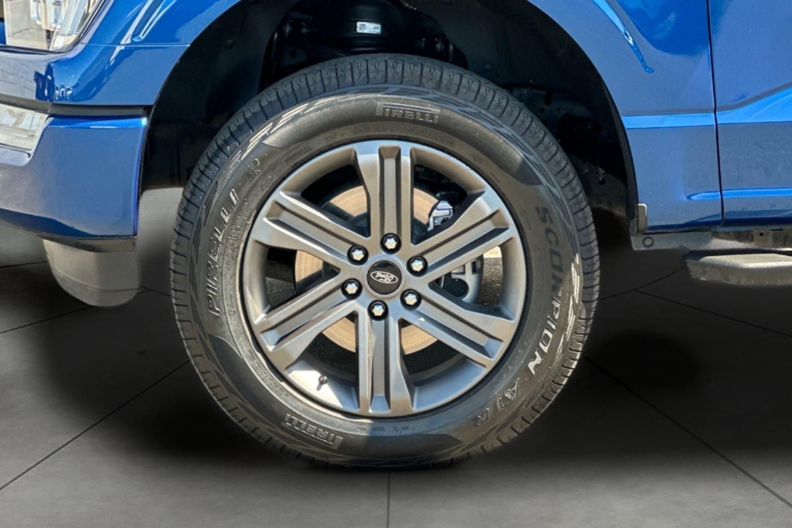 Used 2022 Blue Ford XLT image 30