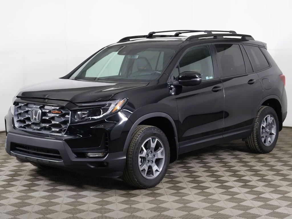 Used 2023 Crystal Black Pearl Honda TrailSport image 10