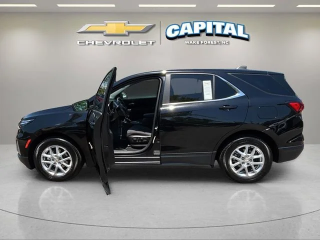 Used 2022 Mosaic Black Metallic Chevrolet LT image 9