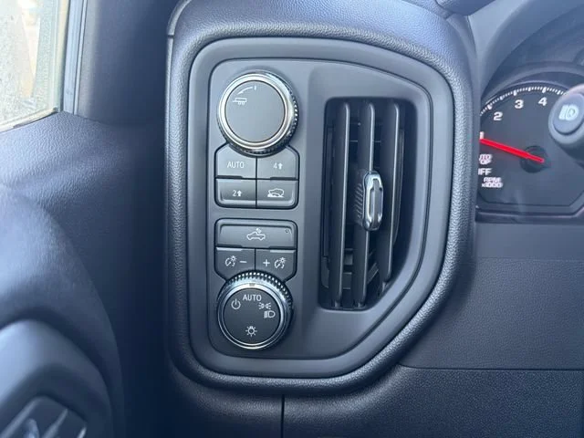 New 2026 Onyx Black GMC Pro image 28