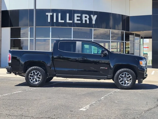 2022 GMC Canyon AT4 - Leather