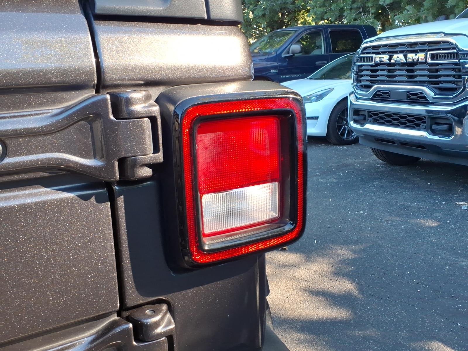Certified Used 2021 Gray Jeep Unlimited Willys image 15