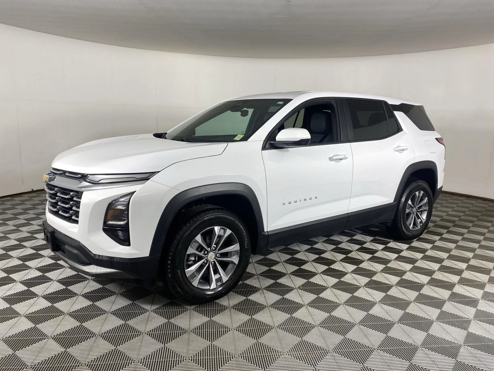 Used 2026 Summit White Chevrolet AWD LT image 3