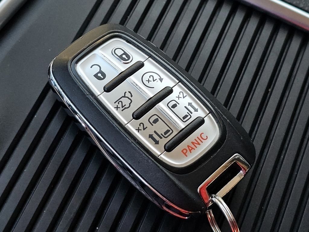 2023 Chrysler Pacifica Limited - Photo 36