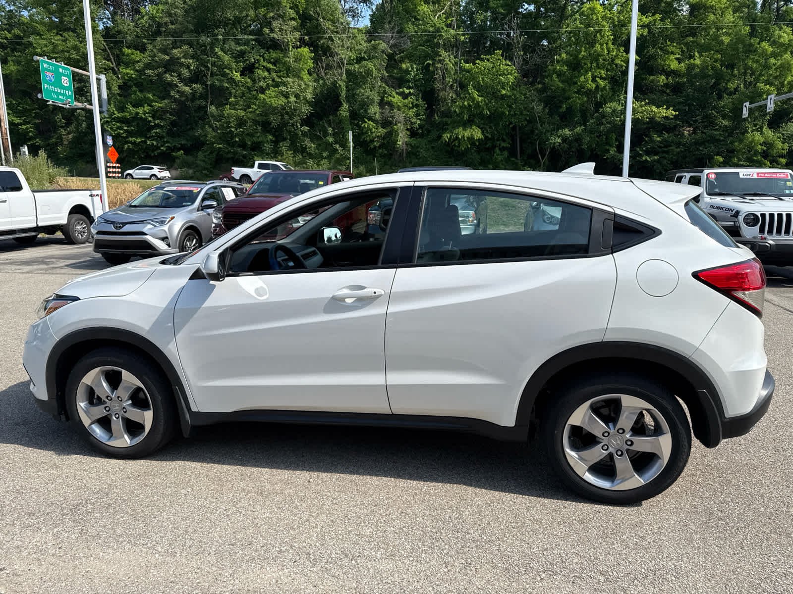 Used 2021  Honda LX image 5