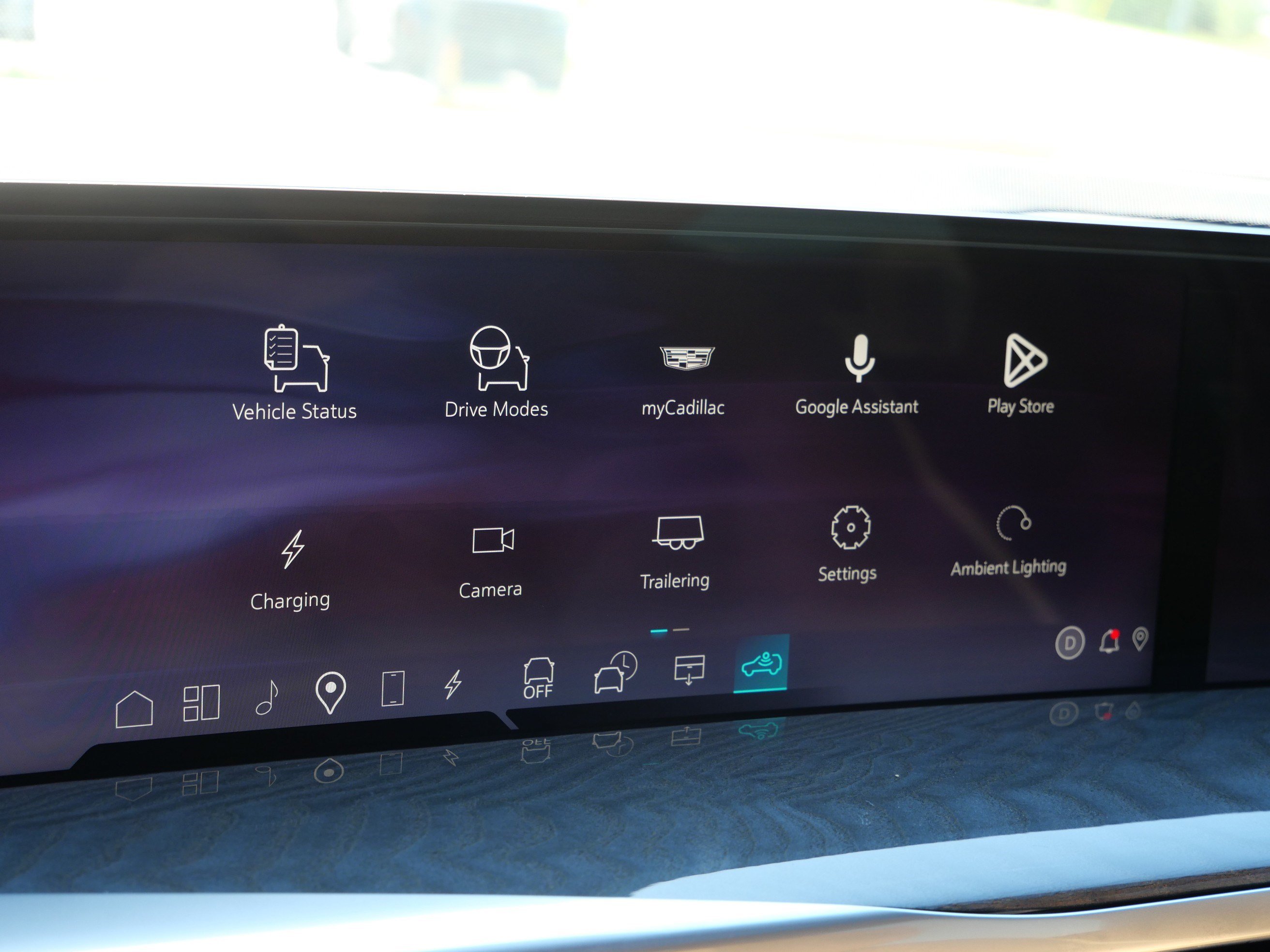 Certified Used 2025 Black Raven Cadillac Sport 2 image 21