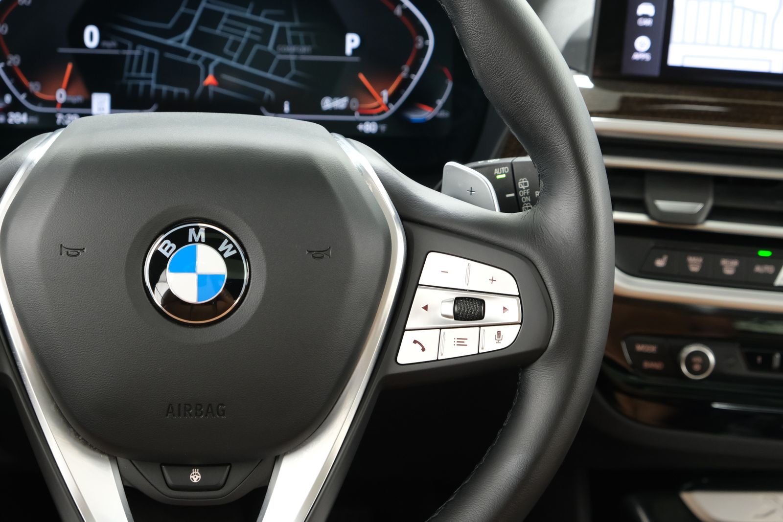Used 2022 Phytonic Blue Metallic BMW xDrive30i image 13
