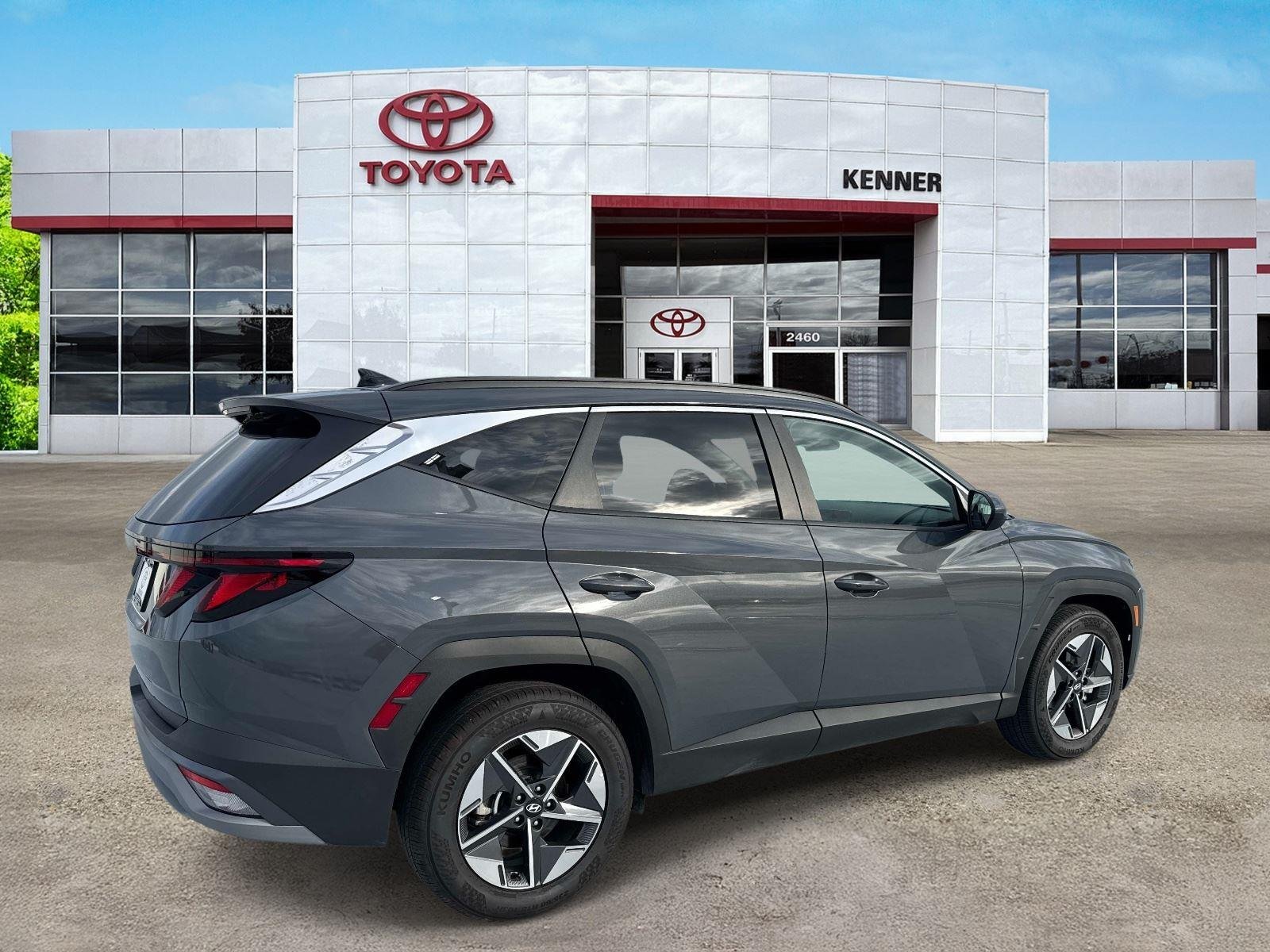 Used 2026 Ecotronic Gray Hyundai SEL image 6