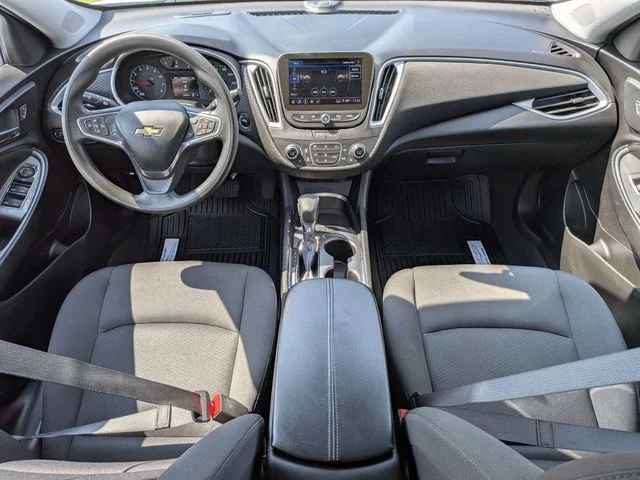 Used 2024 Summit White Chevrolet LT image 13
