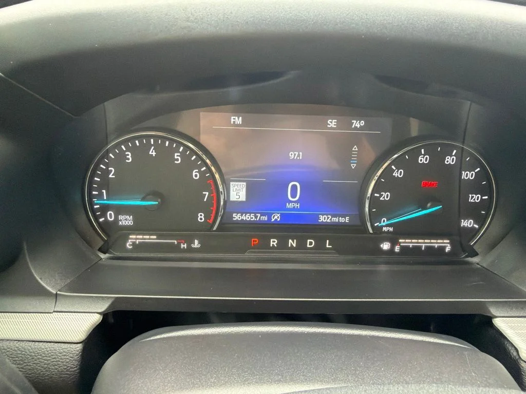 Used 2023 Black Ford XLT image 27