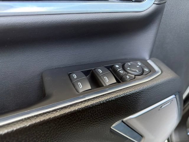 Used 2025 Sterling Metallic GMC Denali image 15